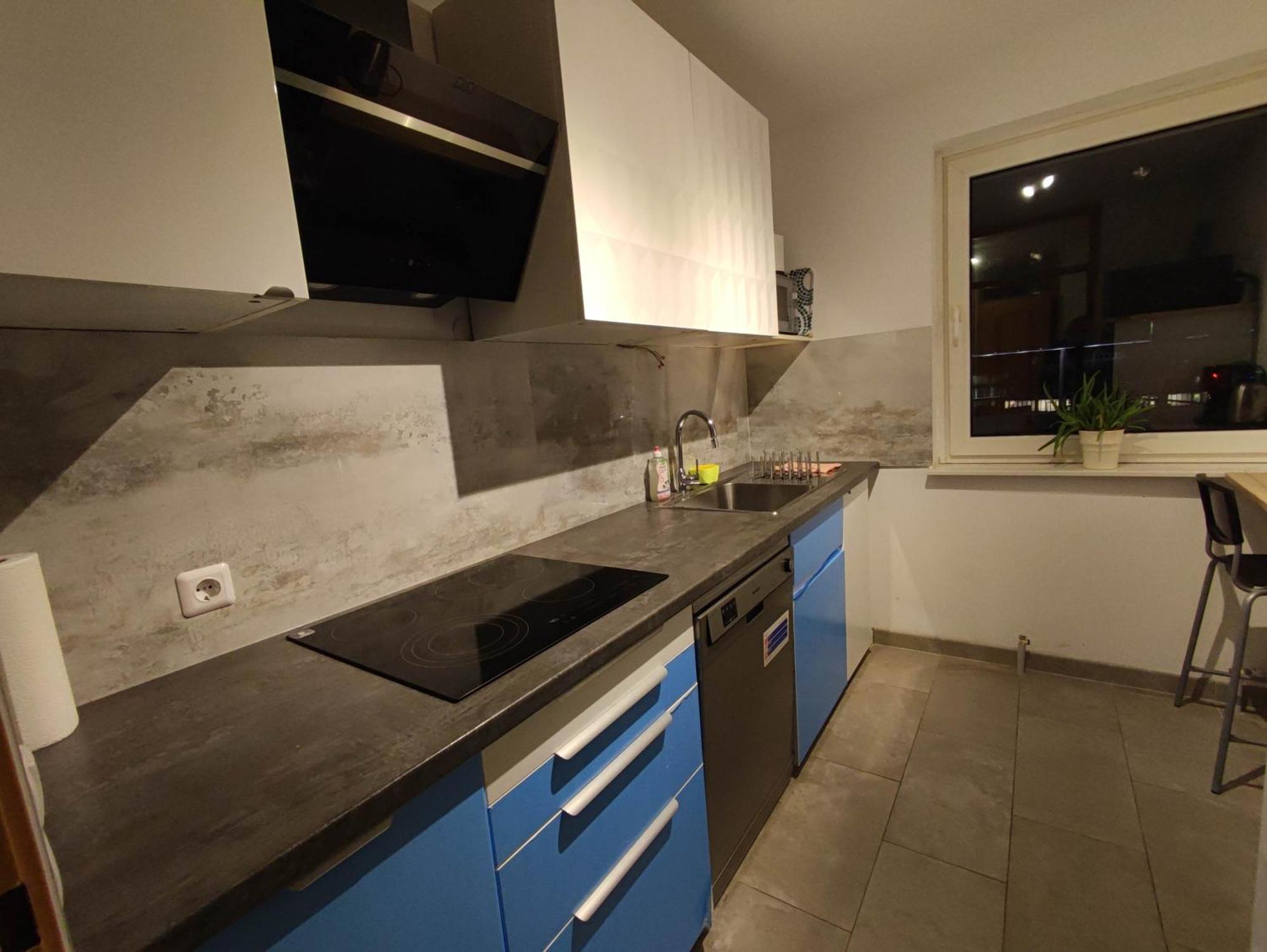 Expoview - Across Fair Entrance, 80sqm, Citycenter 12min *