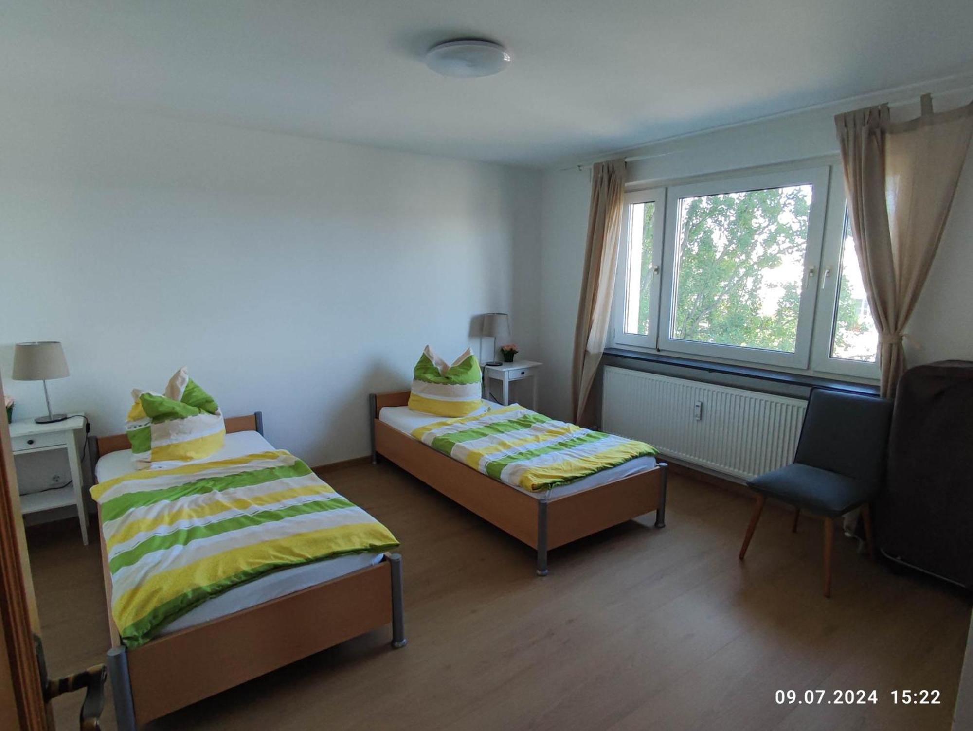 Expoview - Across Fair Entrance, 80sqm, Citycenter 12min Apartment *